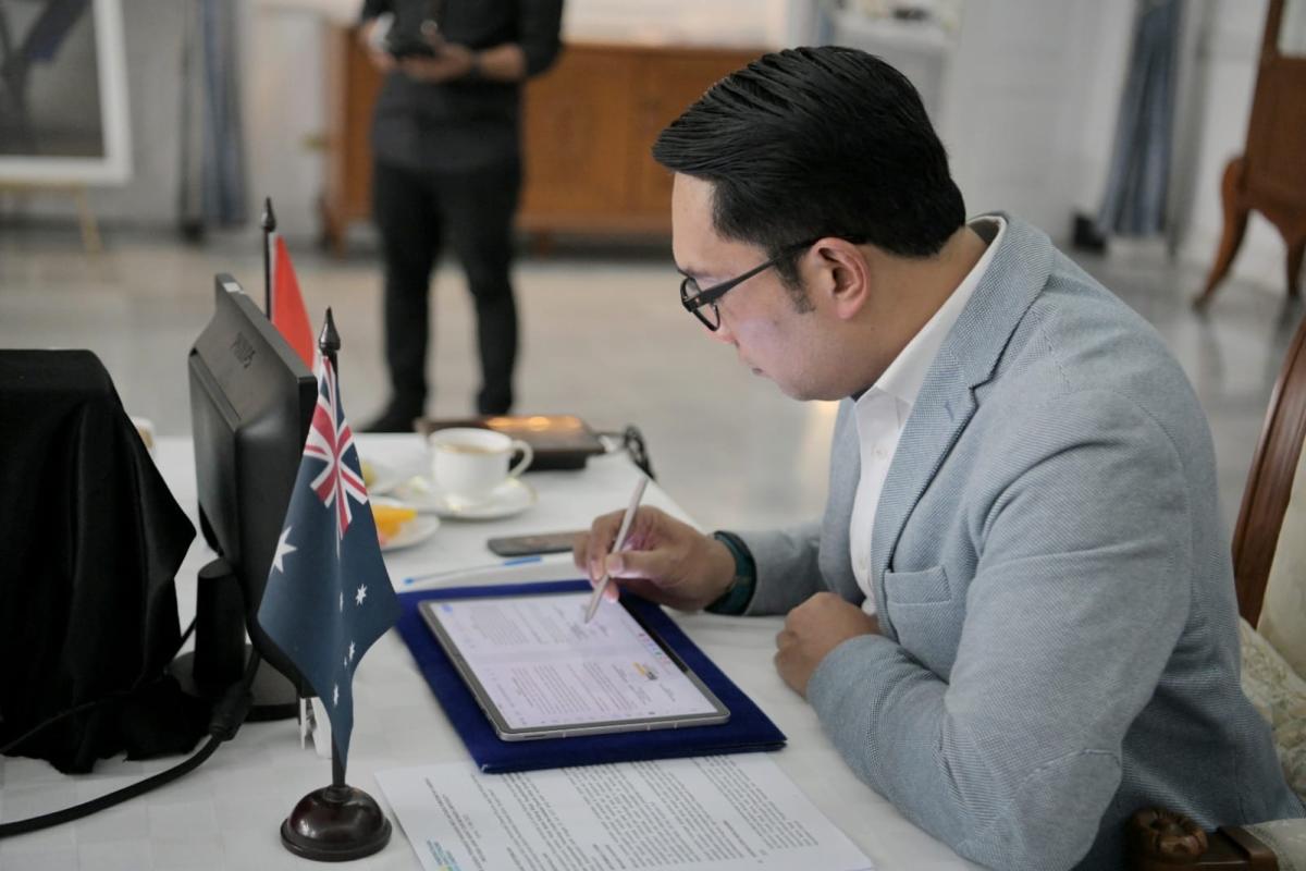 Jabar – Monash University Jalin Kerja Sama Revitalisasi Sungai Citarum