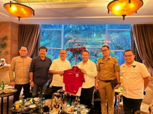 Suhardi Duka dan Sekjen PSSI Sepakati Komitmen Kuat Pembinaan Sepak Bola Berkelanjutan
