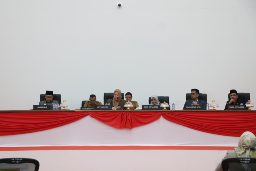 Paripurna DPRD Sulbar Sahkan Perubahan Perda BUMD Sebuku Energi Malaqbi