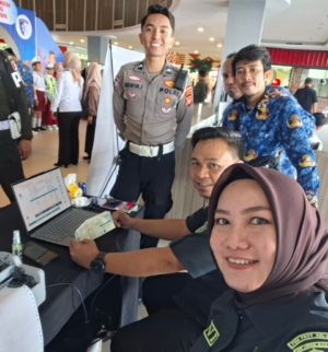 Tingkatkan Kepatuhan Masyarakat, Edukasi Pajak dan Lalin Digelar di Matos Mamuju