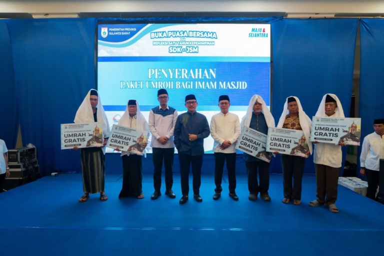 Wujud Apresiasi, Pemprov Sulbar Hadiahkan Umroh untuk 5 Imam Masjid