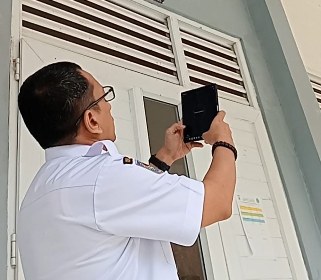 Cek Internet Sulbar Digital, Ridwan Djafar Sambangi SMKN 1 Rantebulahan Timur