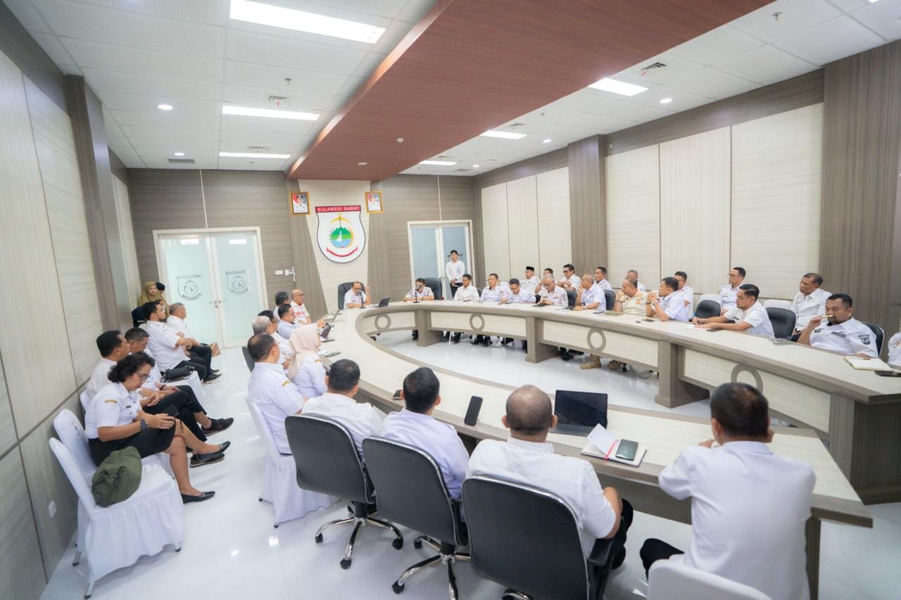 Gubernur Sulbar Tekankan Kerja Keras untuk Peningkatan PAD