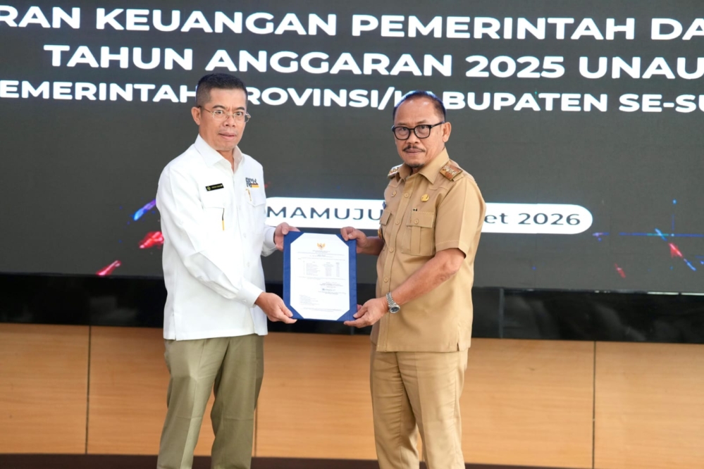 BPK Apresiasi Gubernur Sulbar Serahkan LKPD Unaudited TA 2025 Tepat Waktu