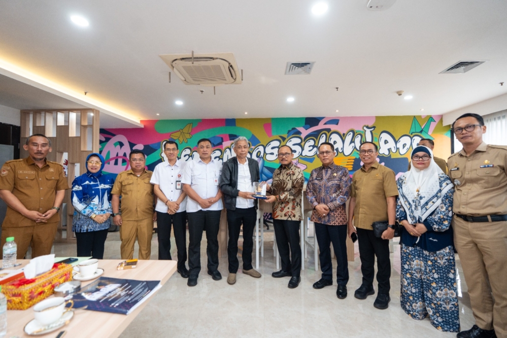 Suhardi Duka Gandeng Kemensos Perkuat Bantuan Sosial di Sulbar