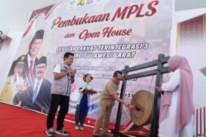 Junda Maulana Buka MPLS Sekolah Rakyat di Sulbar, Tekankan Kemandirian Siswa